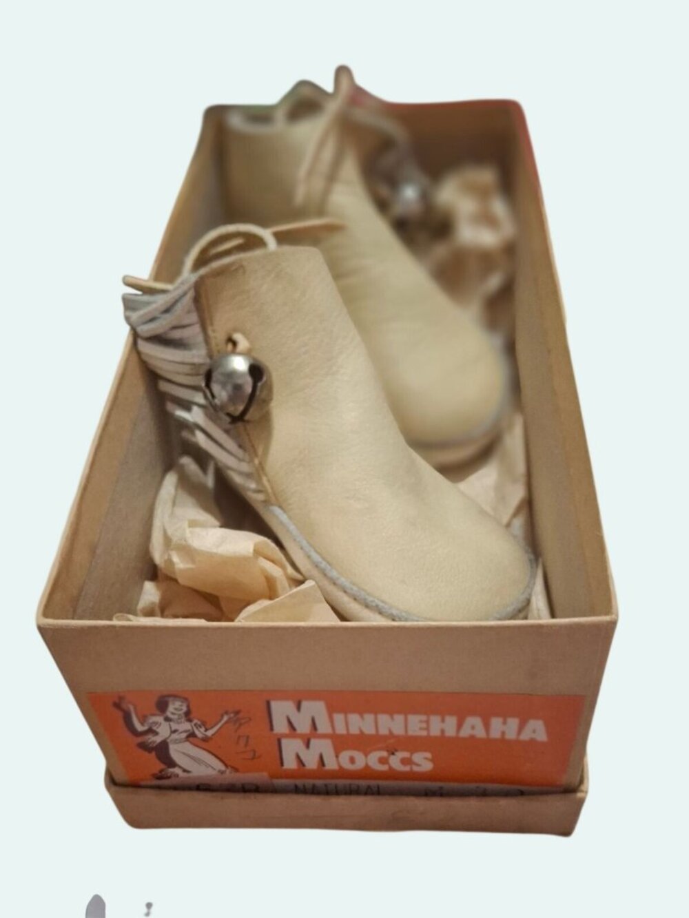 Vintage Minnehaha Moccasins BabySize 0/1 Leather With Bells New Old Stock*SH2